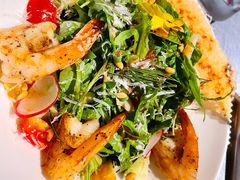 牛油果大虾色拉-弦月窗LUNETTE BY AMANDA(复兴路店)