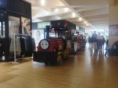 -王府井奥莱临潼小镇(临潼店)