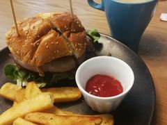 -HELLO 27 意面·沙拉·帕尼尼