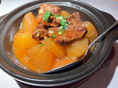 萝卜牛腩煲-三清潭烧鹅(兴业太古汇店)
