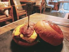 -HIGH FIVE哈福手工汉堡(桂林路店)