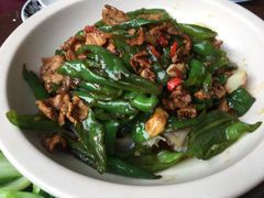 农家小炒肉-山里人湘菜·山茶油炒土鸡(嘉邻中心店)
