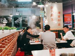 大堂-憨铁匠老火锅(龙岗万科里店)