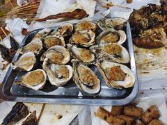 -蚝哥花姐湛江烤生蚝(美丽湾市场店)