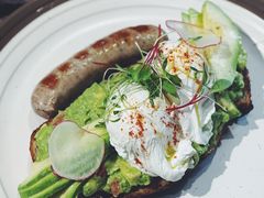 牛油果温泉蛋吐司-O'mills Sourdough Bakery&Bistro(永嘉路店)