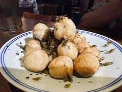 酸菜炒汤圆-蜗牛的家旅行主题云南菜餐厅.小酒馆(护国寺店)