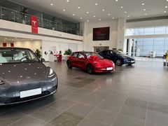 -TESLA 特斯拉(北京南四环中路特斯拉中心)