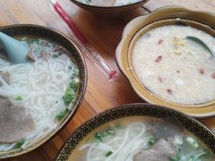 -肇兴特色牛肉粉