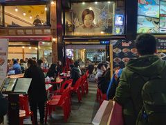 -BHC炸鸡(明洞总店)