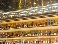 -领鲜天下·焗海鲜·花胶鸡(天目里店)