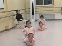 -卡普兰芭蕾舞学校(西固校区)