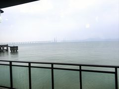 -鹰龙海畔度假酒店(咸祥店)