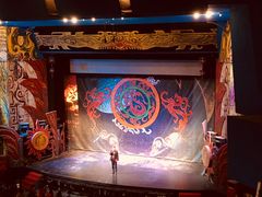 -工人俱乐部剧场杂技表演