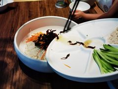 鸡丝凉米线-云海肴云南菜(浦江欢乐颂店)