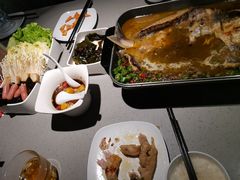 -半天妖|烤鱼·冒烤鸭(汉中吾悦广场店)