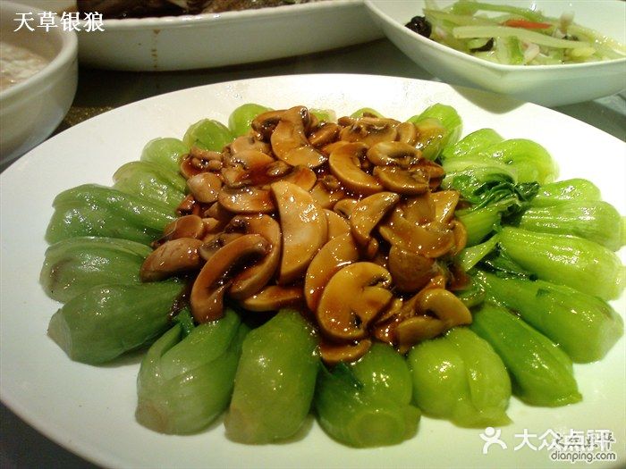 新锦田大酒店(阳曲路店)青菜蘑菇图片