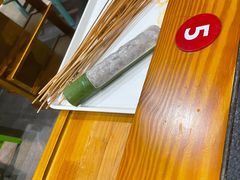 -两三事小郡肝串串香火锅(桂庙店)