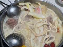 -三人行骨头王火锅(长寿店)