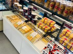 面包甜点陈列柜-金凤成祥(草桥店)