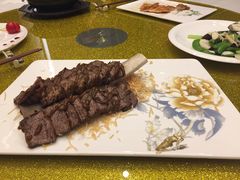 香煎安格斯牛肋骨-广州塔晖粤轩中餐厅