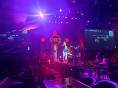 -胡桃里乐队酒馆(鎏嘉码头店)