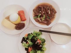 -鲸励母婴月嫂(望京店)