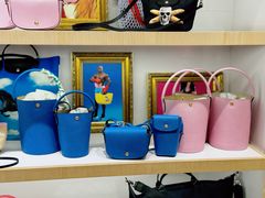 -Longchamp(佛罗伦萨小镇奥特莱斯店)