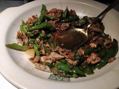 -费大厨辣椒炒肉(高铁吾悦广场店)