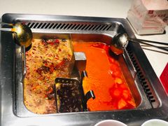 -海底捞火锅鲜切牛肉主题店(长寿路店)
