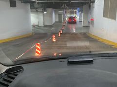 -大宁国际商业广场-地下停车库