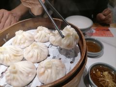 -馋三尺蟹粉小笼(人民广场店)