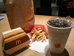 -麦当劳(中山公园龙之梦店)