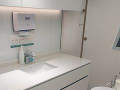 -登特口腔医院(鼓楼东街口店)