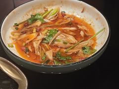 -川流不息·地道川菜·小龙虾(新松江路店)