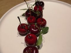 樱桃鹅肝-小大董·烤鸭(凤凰汇店)