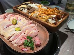 -野·大山里野生菌石锅土鸡(益田假日店)