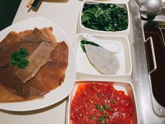 -海底捞火锅鲜切牛肉主题店(长寿路店)