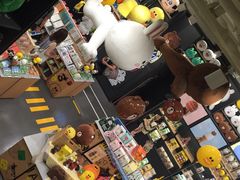 -LINE FRIENDS Garosu-gil Flagship Store