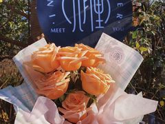 -九月里.自由花园餐厅