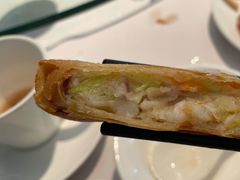 鸡丝鲜虾春卷-粤财皇冠假日酒店·彩华轩中餐厅
