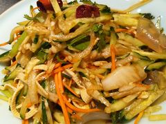 -山河屯铁锅炖(哈西站店)