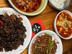 -老三样·美食研究中心(世贸路店)