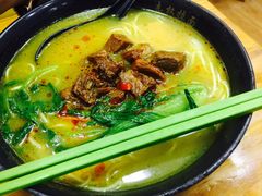 -志权牛肉面(灵山路店)