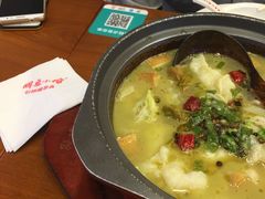 -周鱼小馆石锅酸菜鱼(活力汇店)