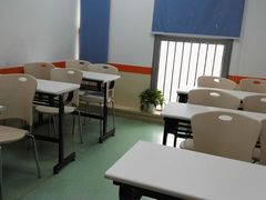 -昂立青少儿成长中心(宝山万达校区)
