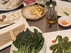 -皇城老妈·大连海鲜火锅(港湾店)