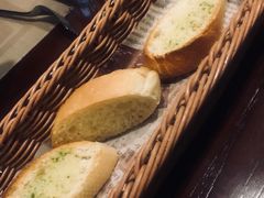 餐前面包-IL Forno 意坊·意大利餐厅(温州万象城店)