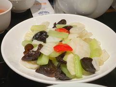 黑木耳炒淮山西芹-闽和南(深圳万象城店)