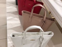 -伦敦比斯特购物村