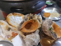 -围炉肉舍•炭烤活鳗•丹东海鲜烤肉(步行街店)